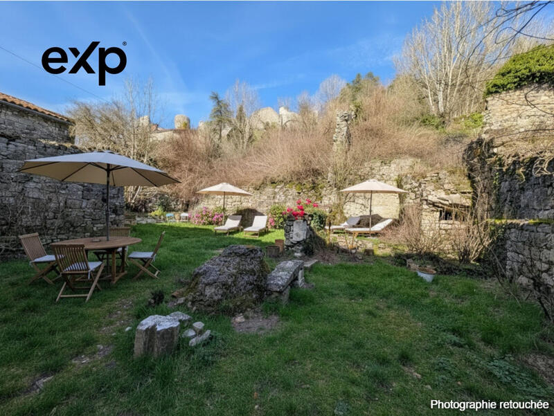 Maison ancienne - 290 m² - 8 pièces