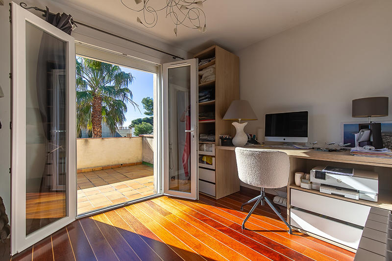 Maison - 115 m² - 4 pièces