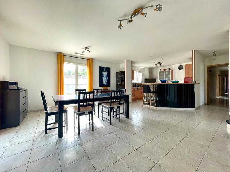 Maison - 160 m² - 6 pièces