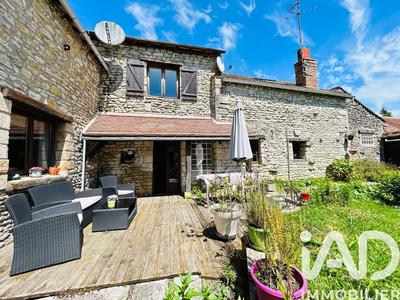 Maison - 236 m² - 7 pièces