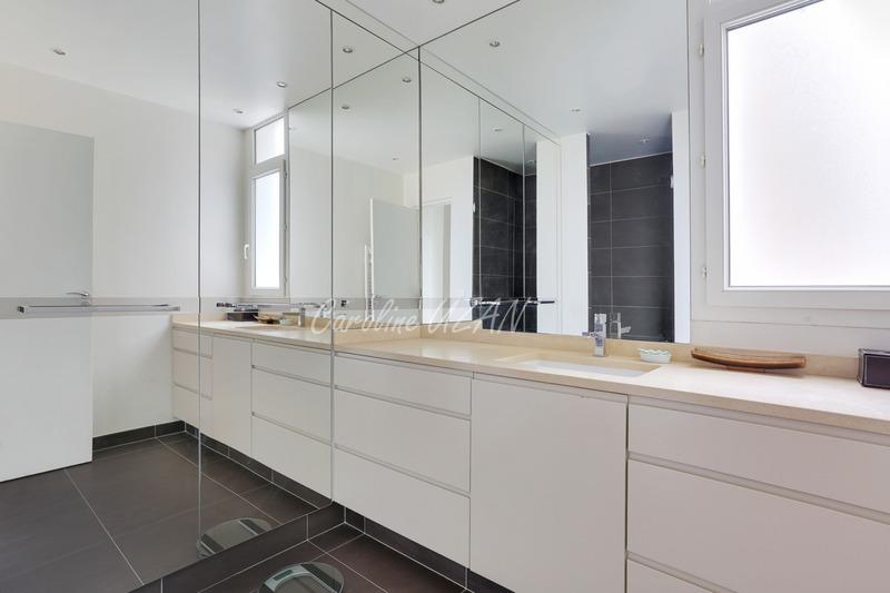 Appartement bourgeois - 174 m² - 6 pièces