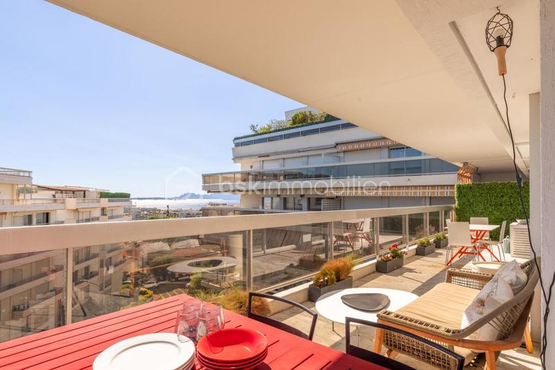 Appartement - 105 m² - 4 pièces