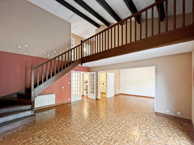 Maison - 90 m² - 5 pièces