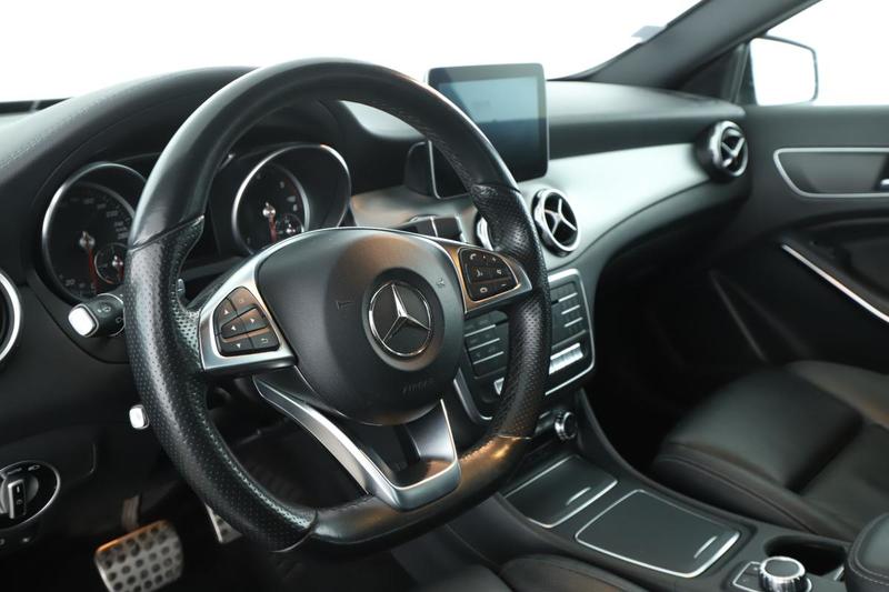 Mercedes Gla 200 d Fascination 7g-Dct 136 ch