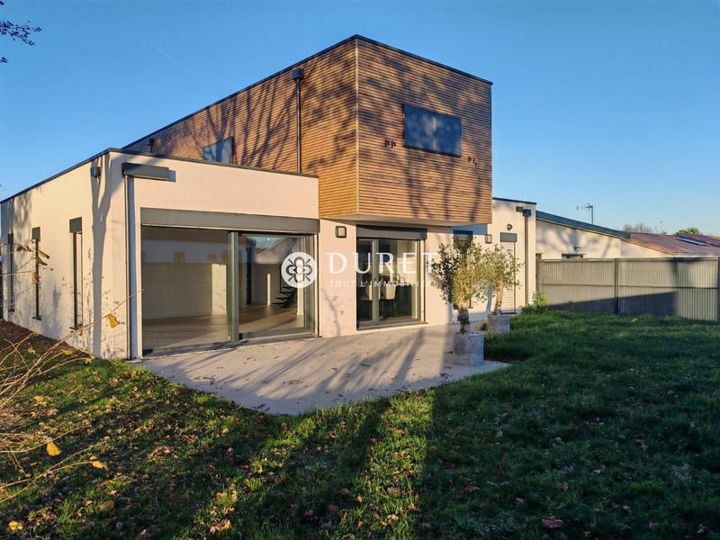 Maison contemporaine - 130 m² - 5 pièces