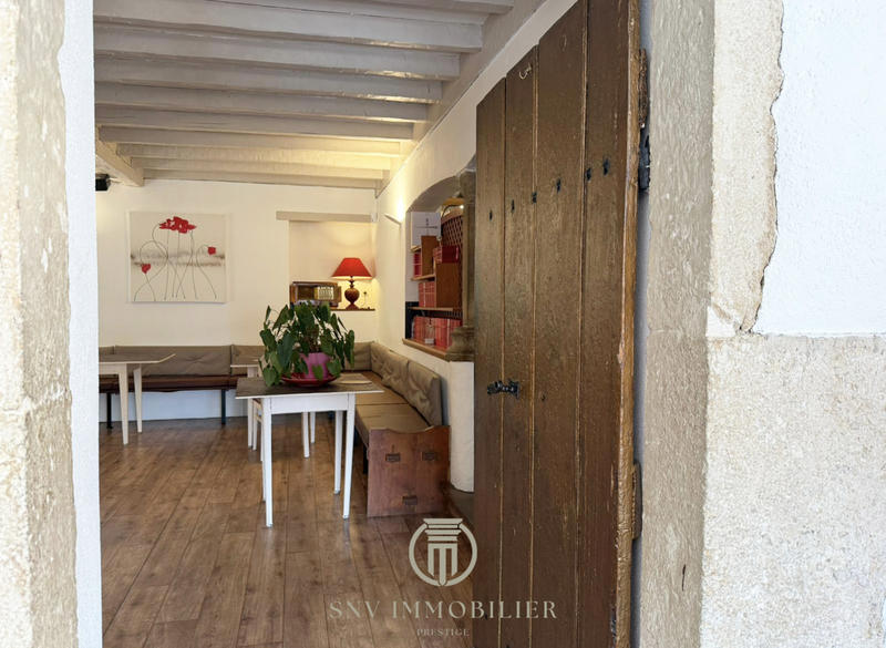 Maison - 285 m² - 8 pièces