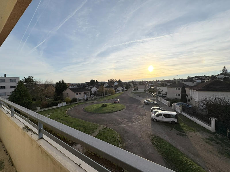 Appartement - 85 m² - 3 pièces