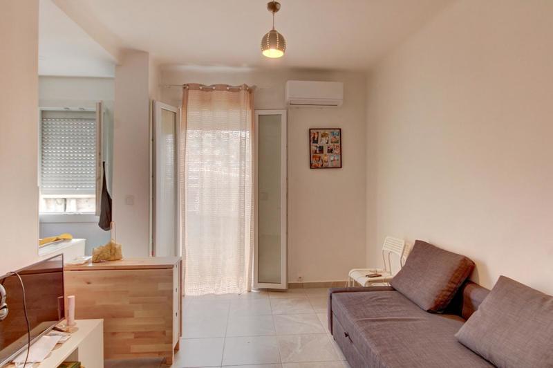 Studio - 19 m² - 1 pièce