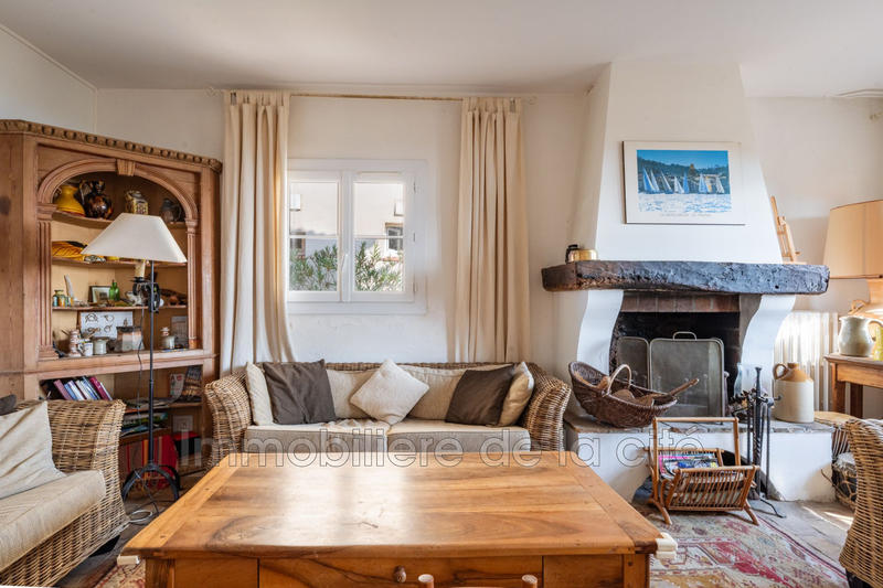 Maison - 239 m² - 8 pièces