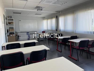 Bureau - 121 m² - 4 pièces