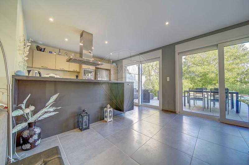 Maison - 160 m² - 6 pièces