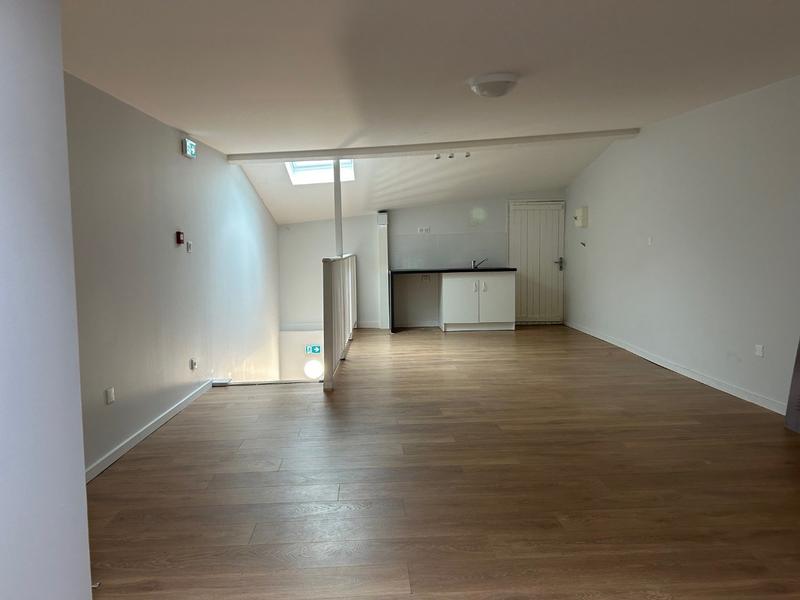 Fonds de commerce - Local d'activité / Entrepôt - 116 m²