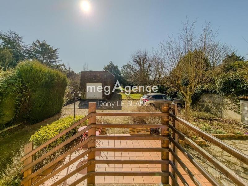 Maison - 180 m² - 7 pièces