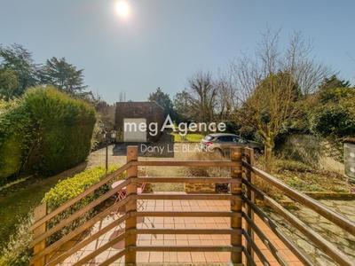 Maison - 180 m² - 7 pièces