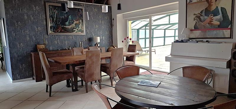 Propriété - 346 m² - 14 pièces