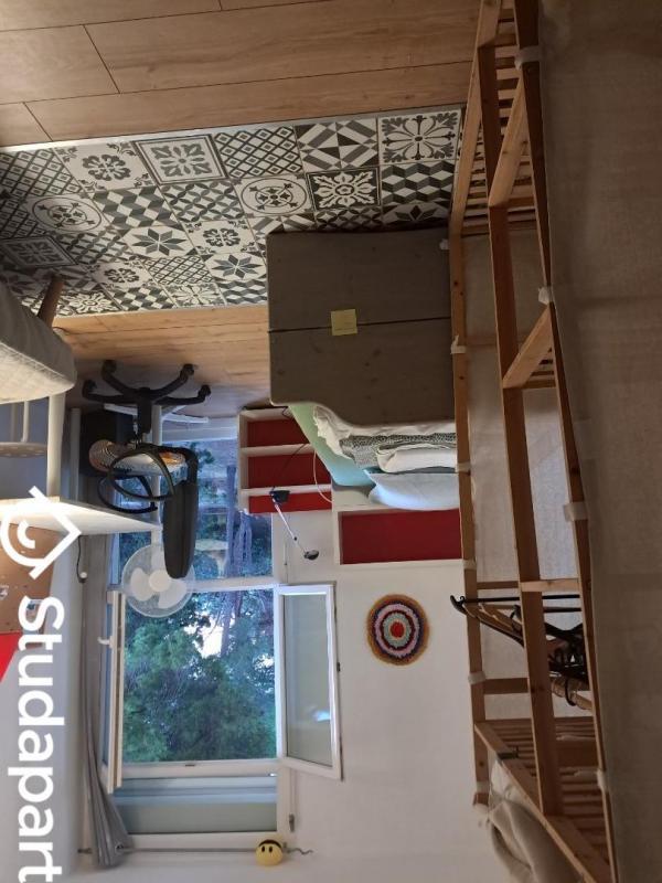 Chambre - 12 m² - 1 pièce