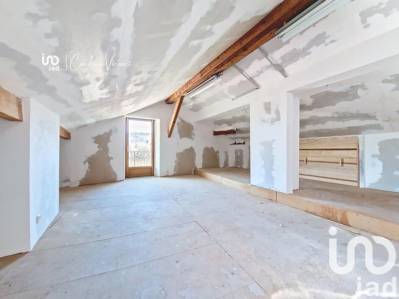 Maison de village - 250 m² - 9 pièces