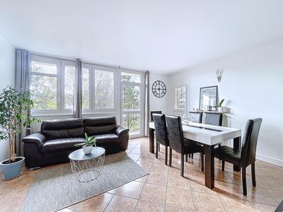 Appartement - 74 m² - 4 pièces