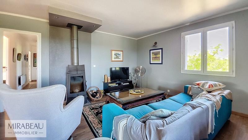 Villa - 180 m² - 8 pièces