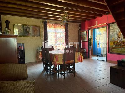 Maison - 248 m² - 6 pièces