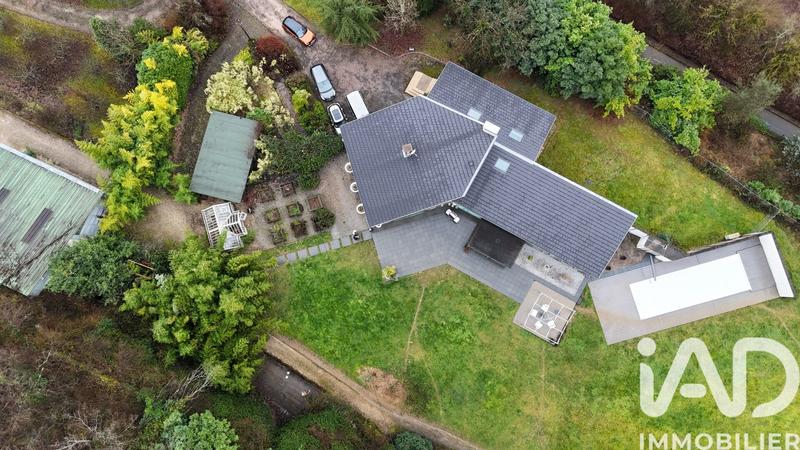 Maison - 446 m² - 9 pièces