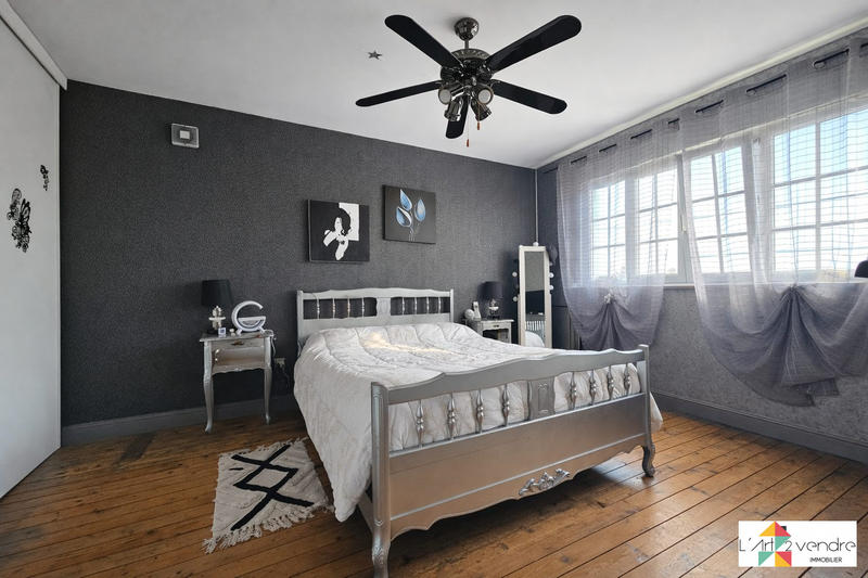 Maison - 121 m² - 5 pièces