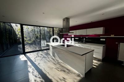 Loft - 270 m² - 5 pièces