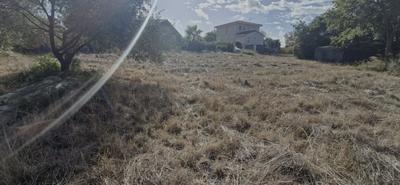 Terrain constructible - 783 m²
