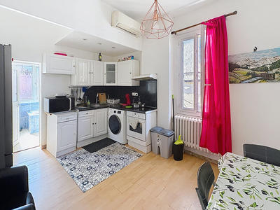 Maison - 100 m² - 7 pièces