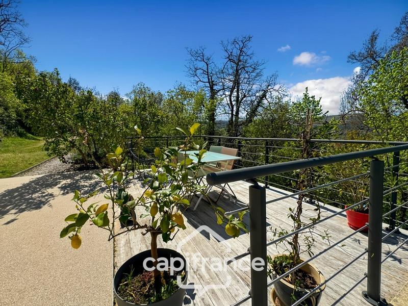 Maison - 130 m² - 7 pièces