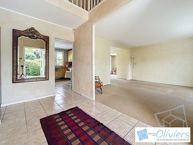 Maison - 181 m² - 8 pièces