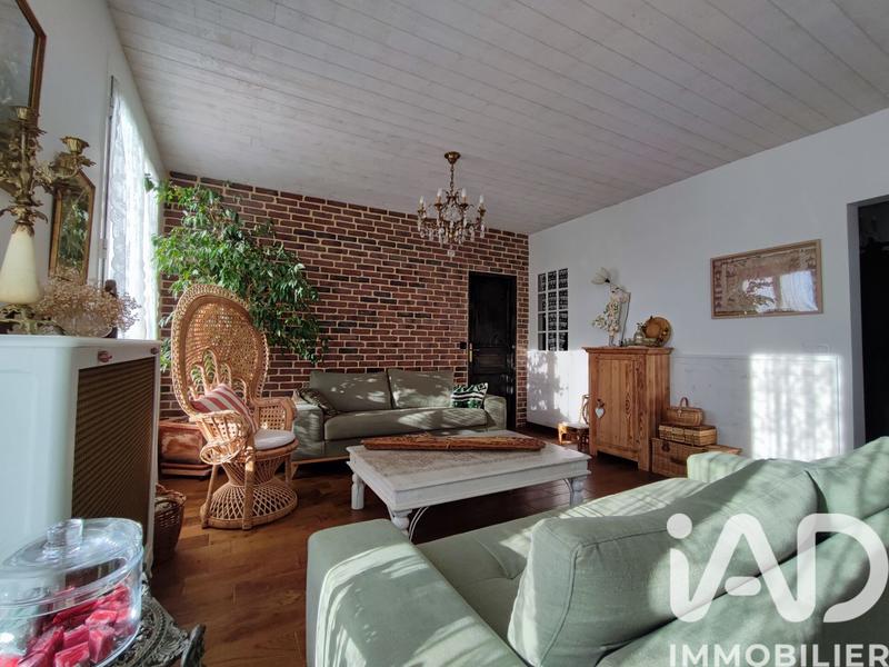 Maison - 242 m² - 8 pièces