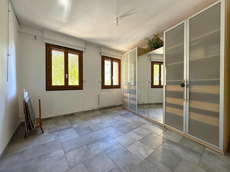 Maison - 274 m² - 10 pièces