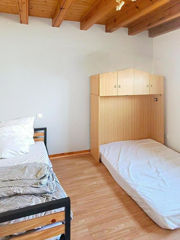 Maison - 170 m² - 9 pièces