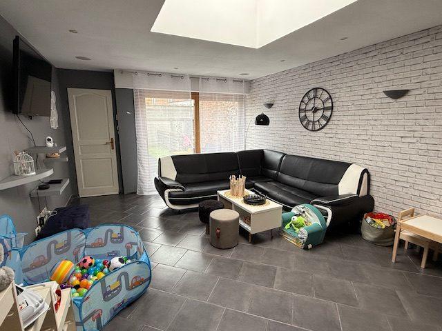 Maison - 102 m² - 5 pièces