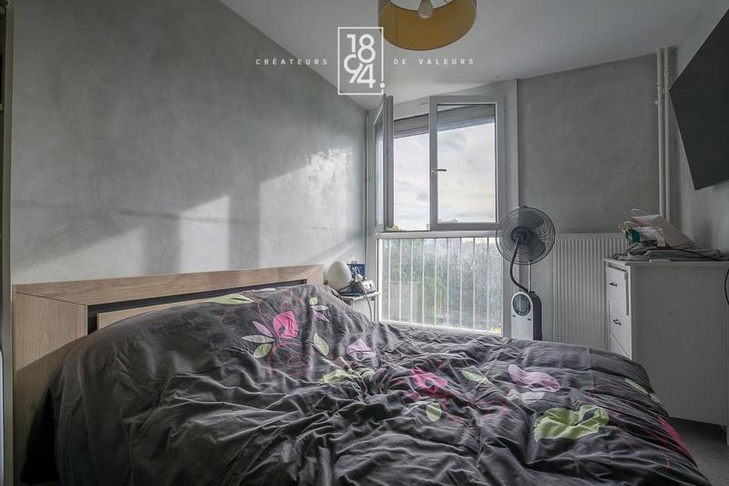 Appartement - 84 m² - 4 pièces