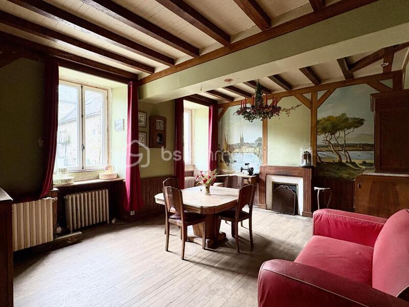 Maison en pierre - 206 m² - 6 pièces