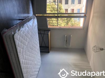 Chambre - 12 m² - 1 pièce