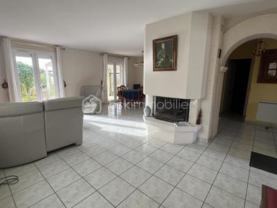 Maison traditionnelle - 150 m² - 6 pièces