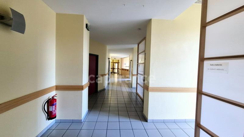 Bureau - 333 m² - 11 pièces