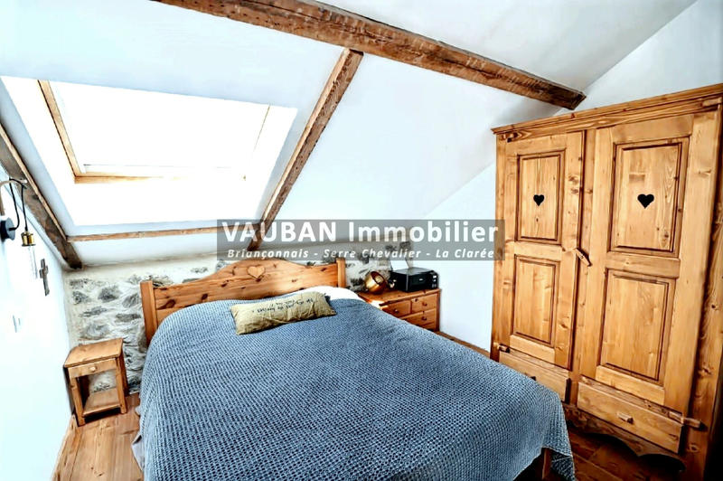 Appartement - 104 m² - 4 pièces