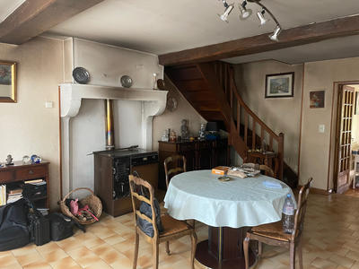 Maison - 95 m² - 4 pièces