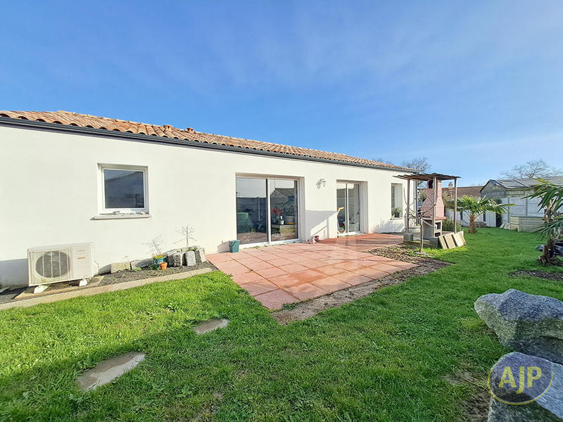 Maison - 93 m² - 4 pièces