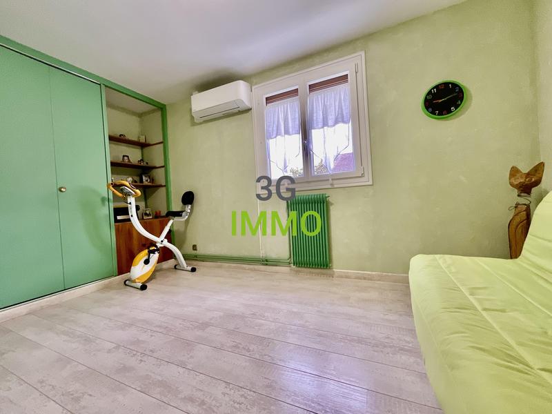 Maison jumelée - 90 m² - 5 pièces