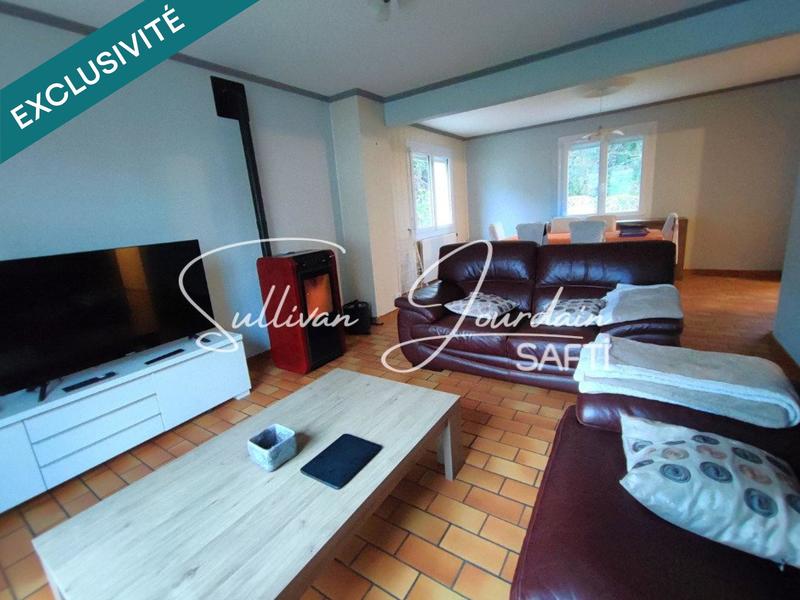 Maison - 139 m² - 8 pièces