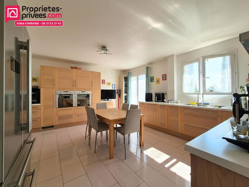 Maison - 170 m² - 6 pièces