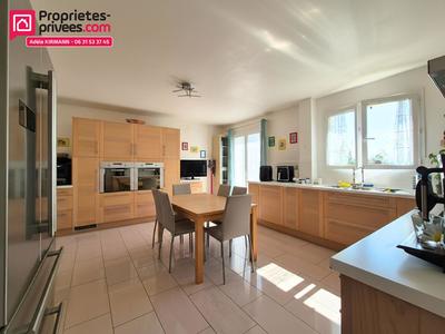 Maison - 170 m² - 6 pièces