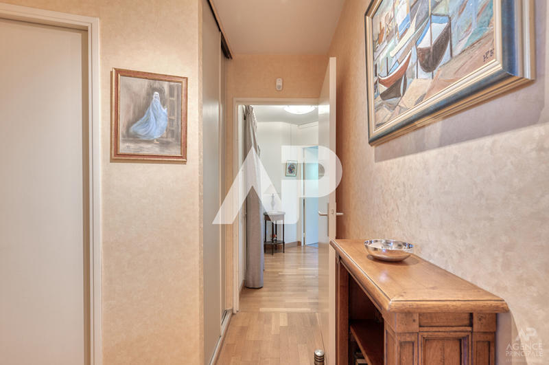 Appartement - 87 m² - 3 pièces