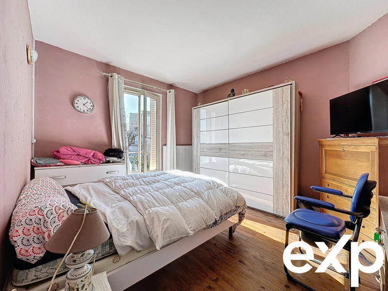 Maison - 186 m² - 7 pièces