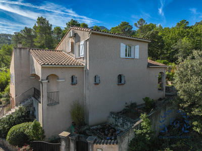 Villa - 133 m² - 6 pièces